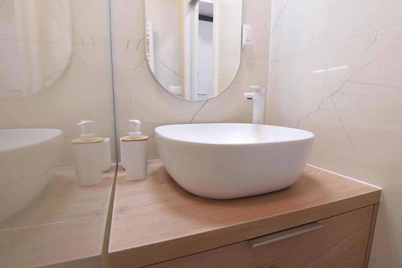 Consul Apartment - Zadar City Center Екстер'єр фото